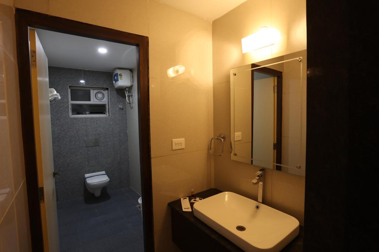 Отель Lgp Residency Tiruchirappalli Экстерьер фото